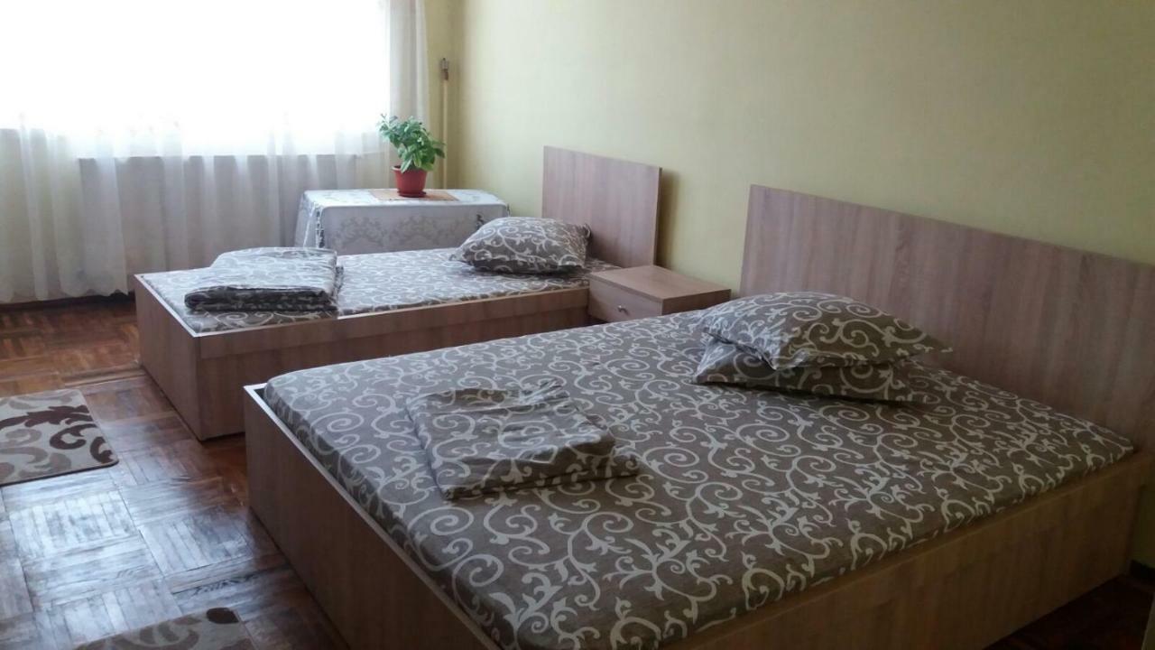 Apartament Cu 2 Camere Călimăneşti Bagian luar foto